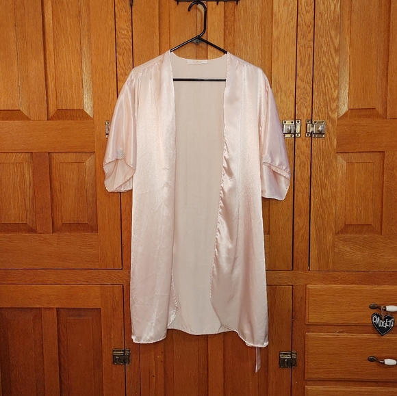 Vintage Val Mode pale pink satin scalloped edge robe - Picture 6 of 11